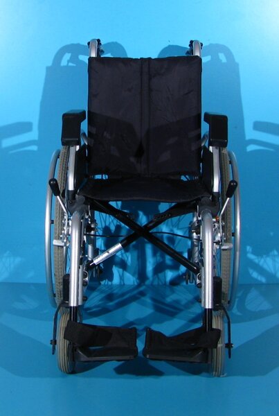 Scaun cu rotile  B+B - latime sezut 38 cm